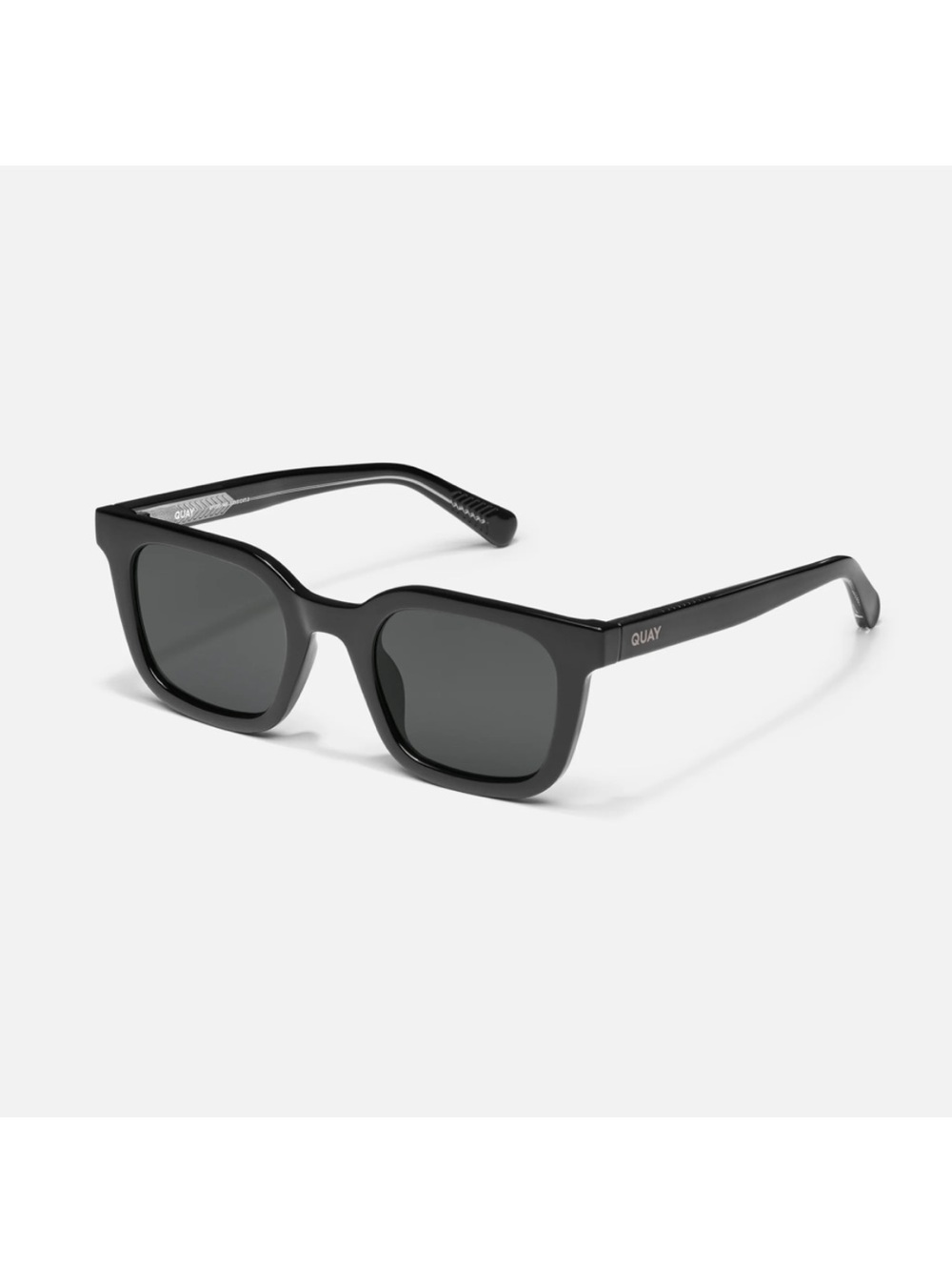 Quay Australia Game Over 
Black Frame / Smoke Polarized Lens